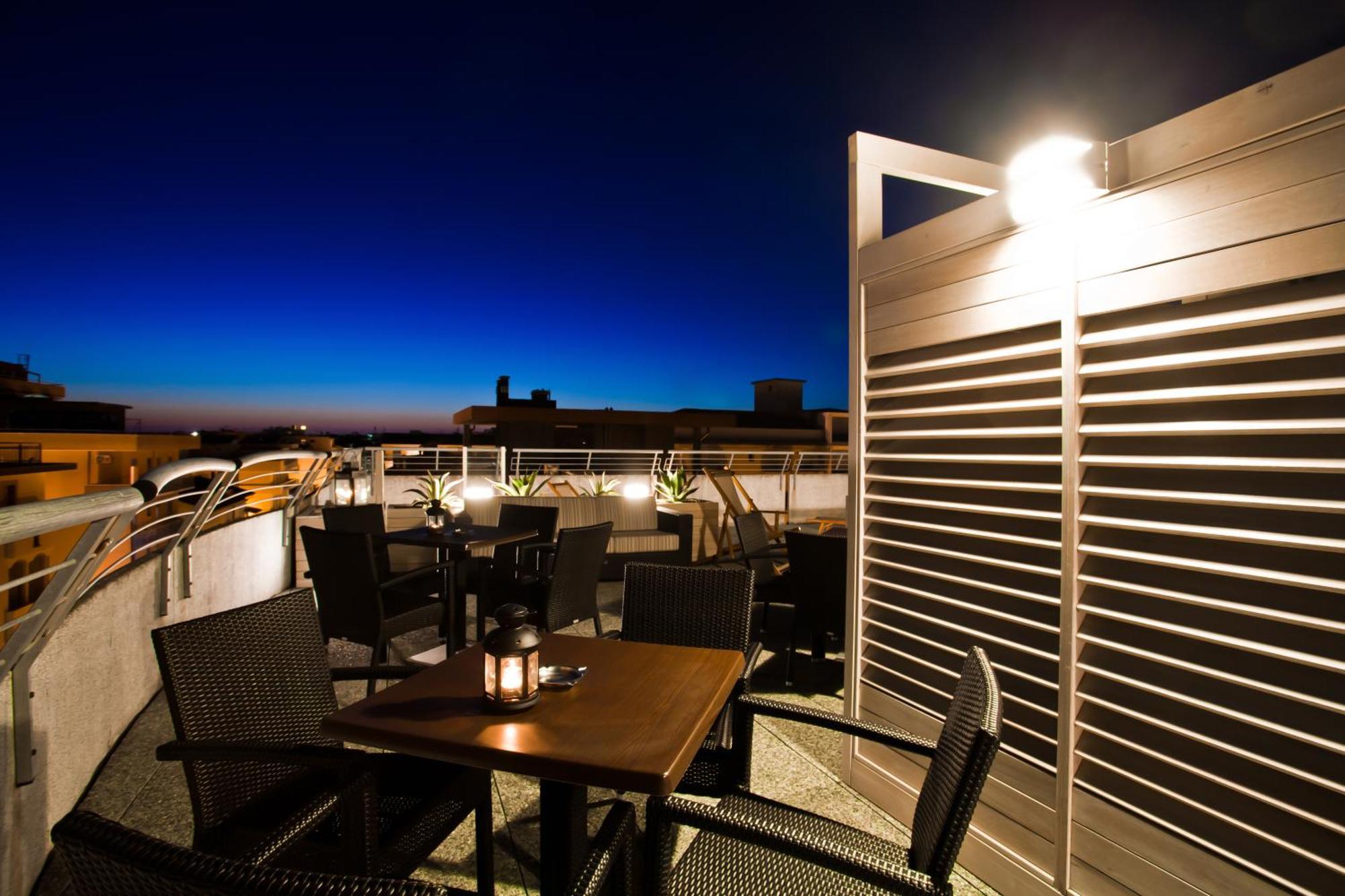 Hotel Thea Bellaria-Igea Marina Buitenkant foto